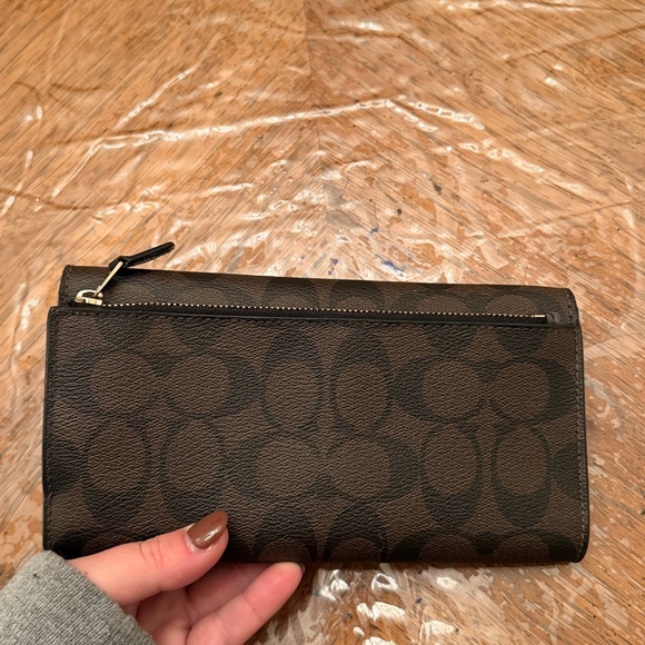 Coach Snap Wallet - Picture 3 of 7